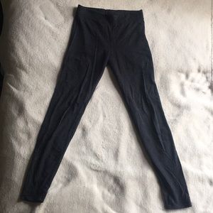 Gray VS PINK leggings